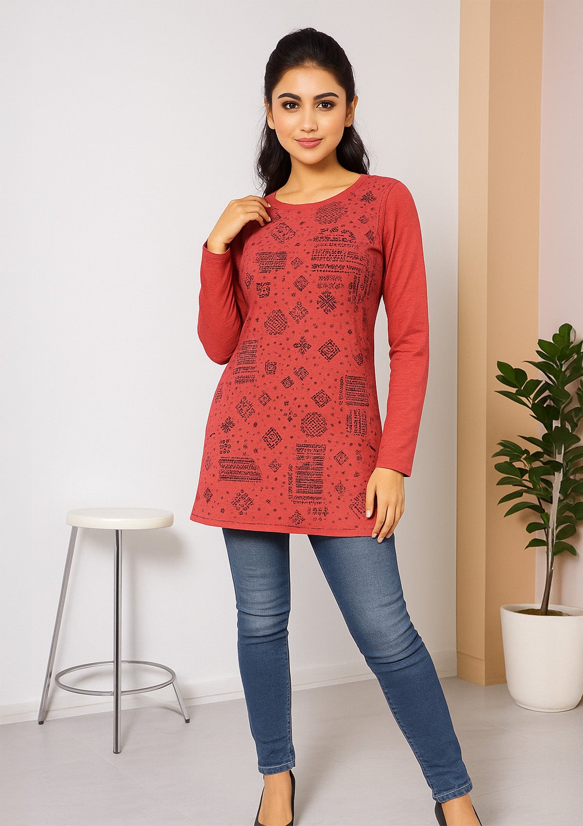 Women’s Long Top – Coral Pink Knit with All‑Over Abstract Motif Print