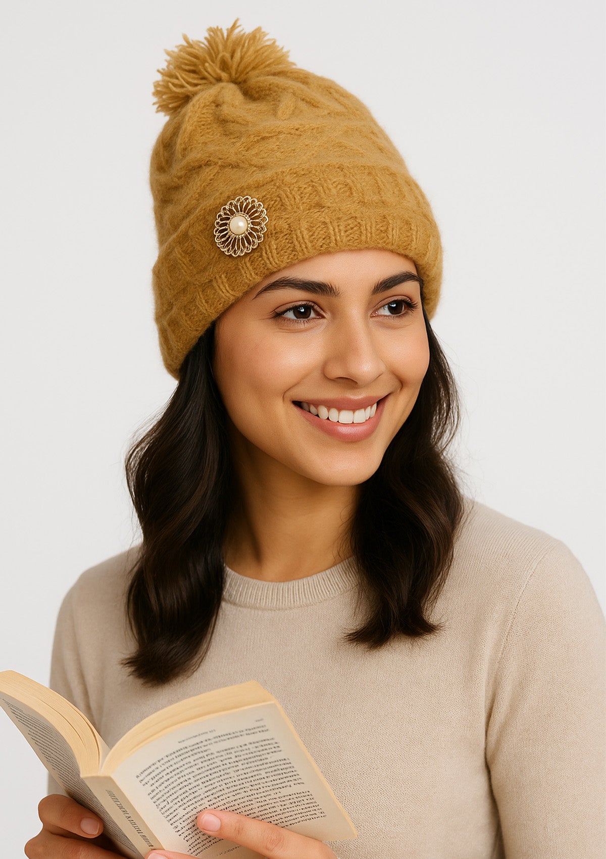 Camel Beige Wool Cable Knit Winter Cap – Elegant Pearl Brooch