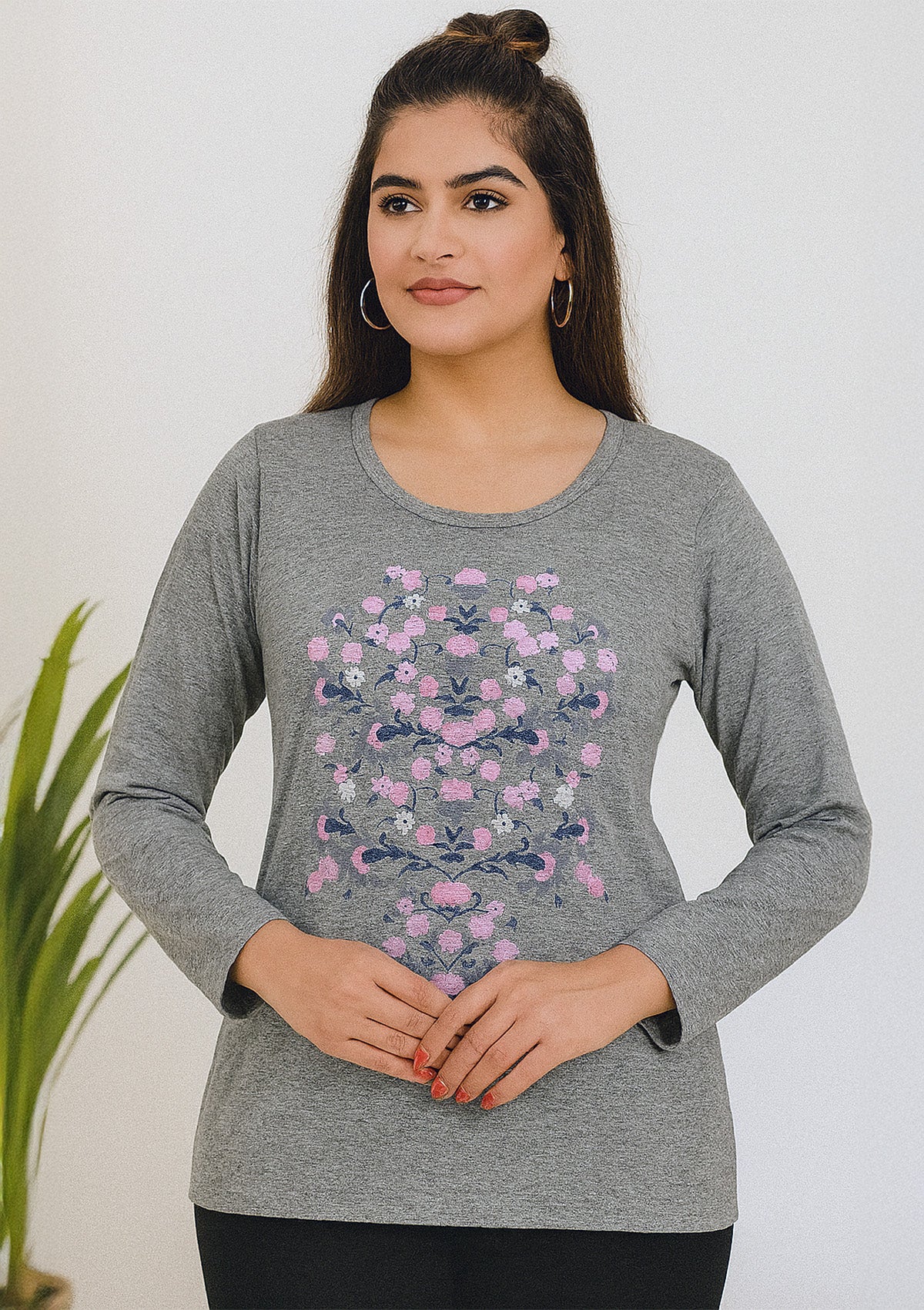 Melini Women’s Short Top – Grey Printed Floral & Long Sleeve