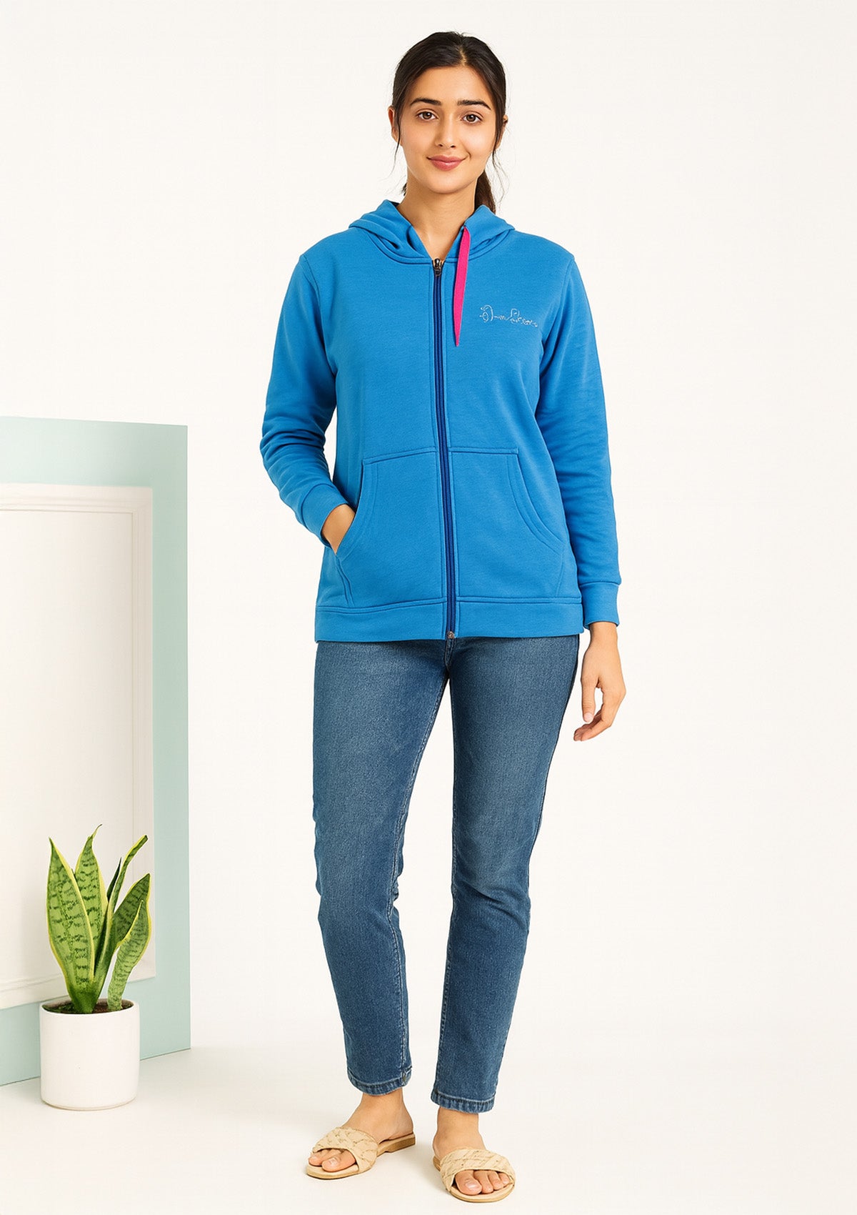 Premium Fleece Zip Hoodie for Women – Soft Brushed Feel