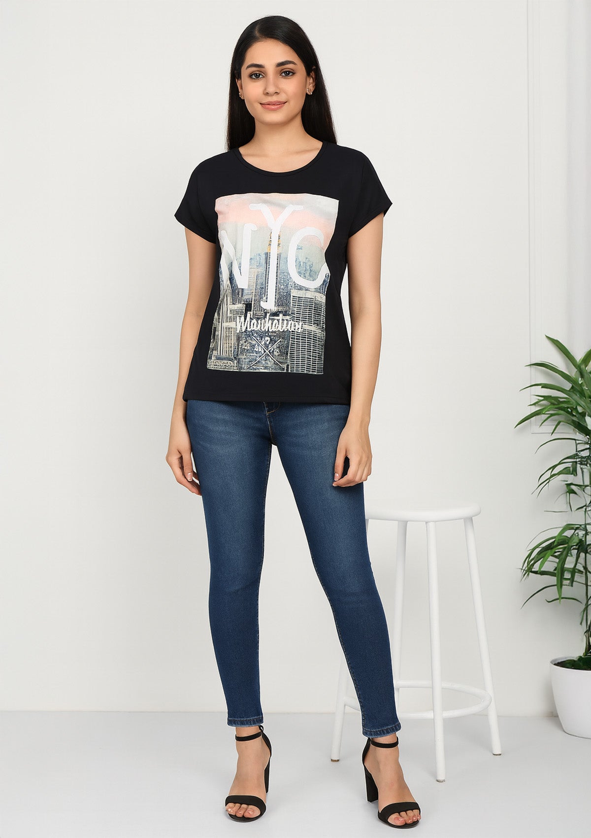NYC Graphic Top – Black Urban Skyline Print T-shirt