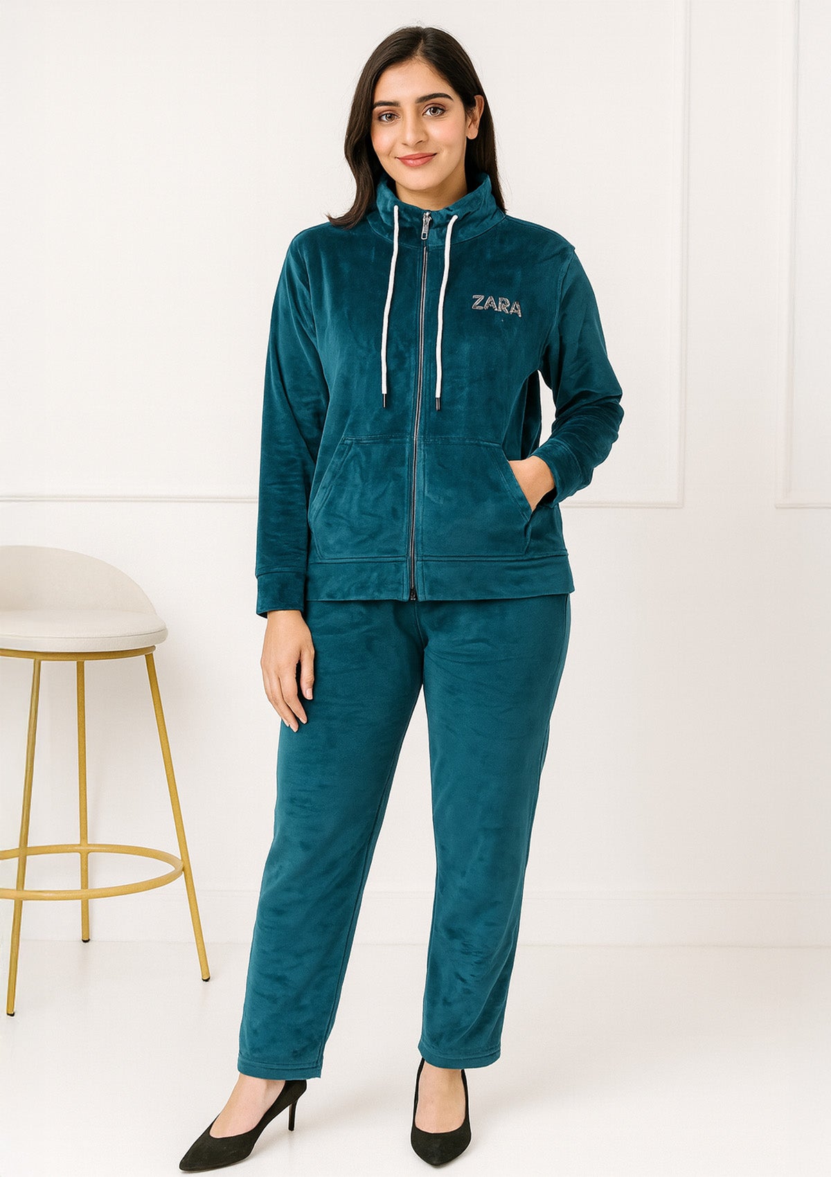 Velvet Tracksuit Set – Zip‑Up High‑Neck Jacket and Jogger Pants